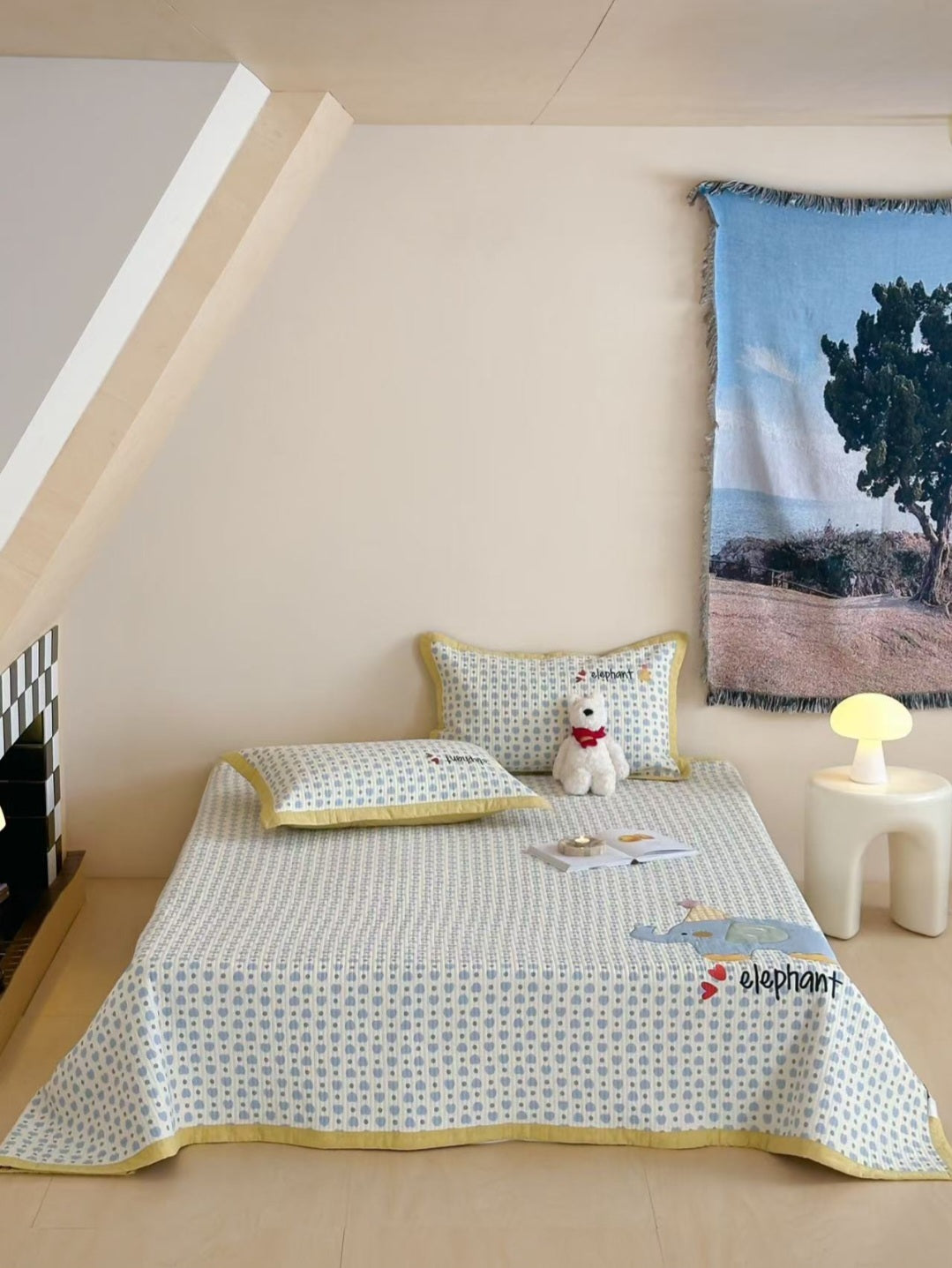 Double Yarn Cotton Comforter with Embroidery